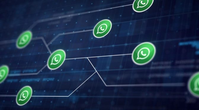 Vários ícones do WhatsApp conectados por linhas, representando como cobrar um cliente por WhatsApp.